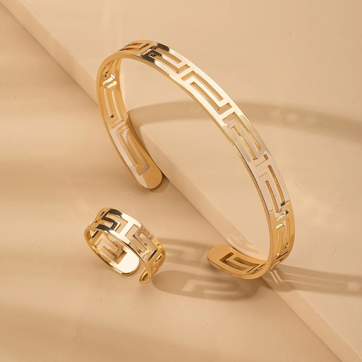 ✨ Greek Pattern Gold Bracelet & Ring Set