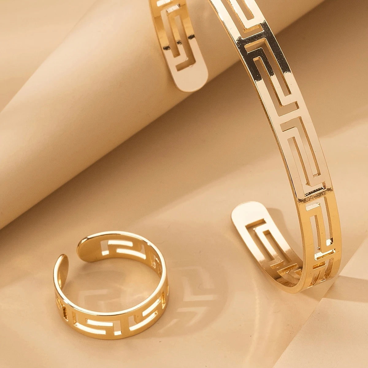 ✨ Greek Pattern Gold Bracelet & Ring Set