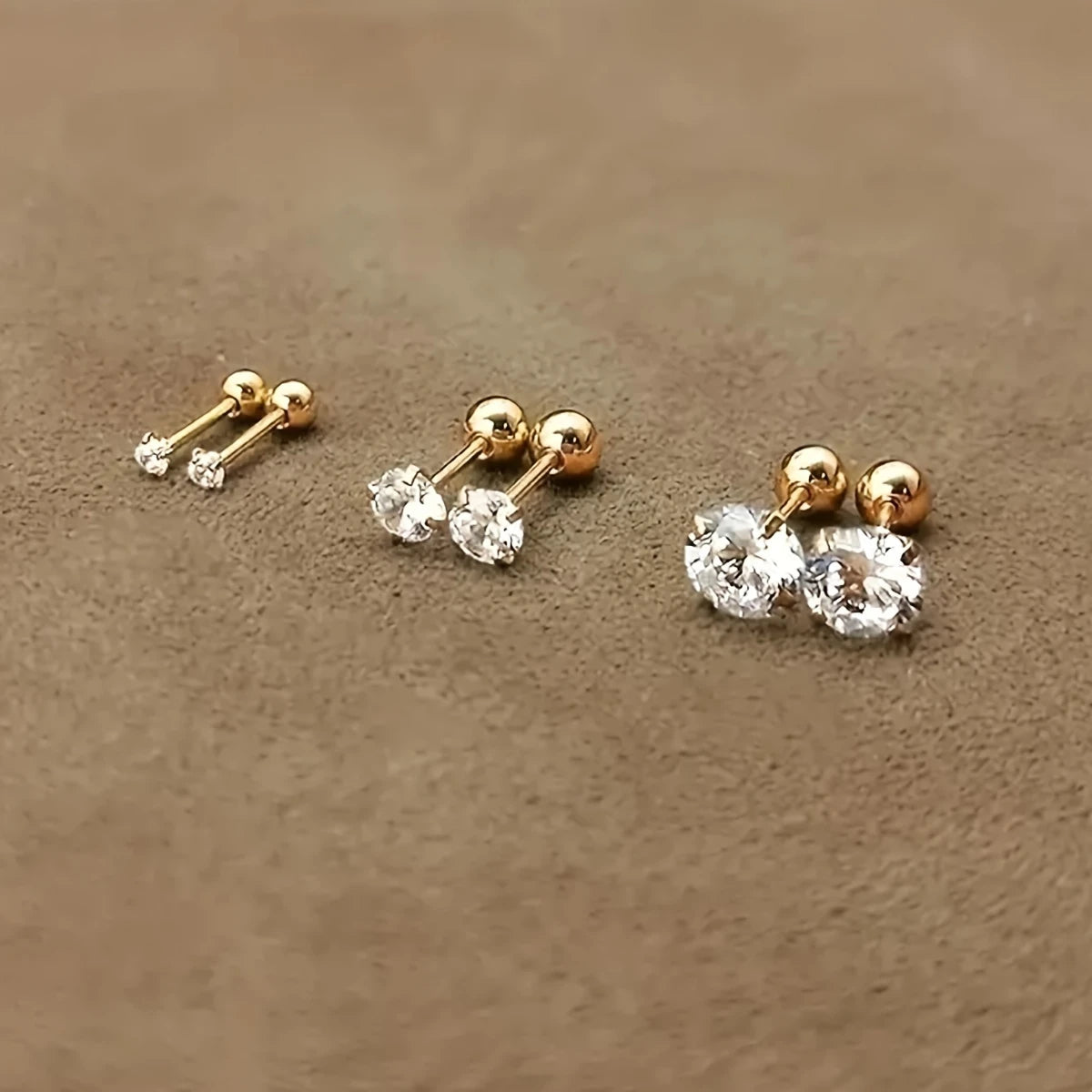 ✨ Elegant Gold-Plated Crystal Stud Earrings
